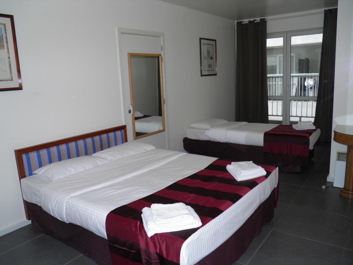 Holidays Hostel Midi Saint-Gilles Exteriör bild