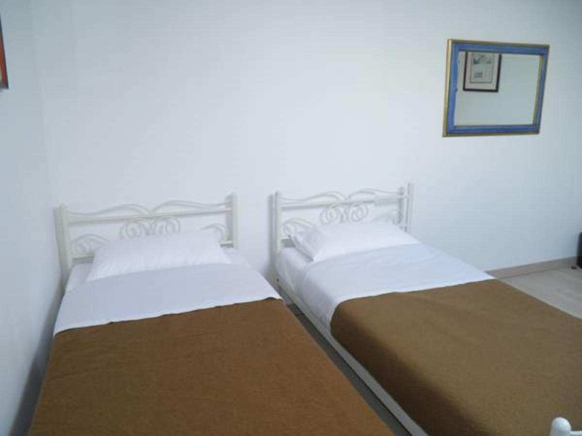 Holidays Hostel Midi Saint-Gilles Exteriör bild